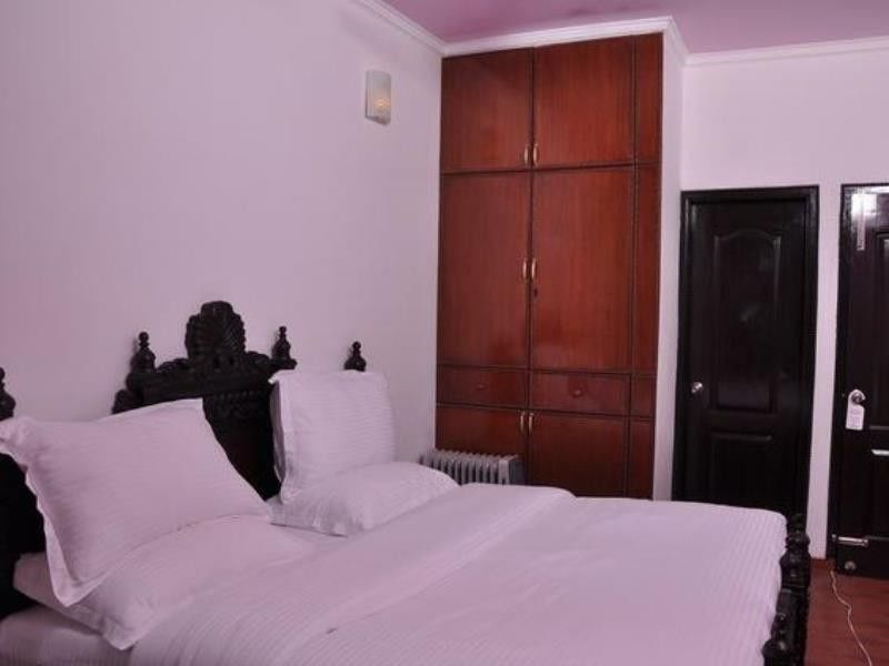 The Royal Court Hotel Nainital Luaran gambar